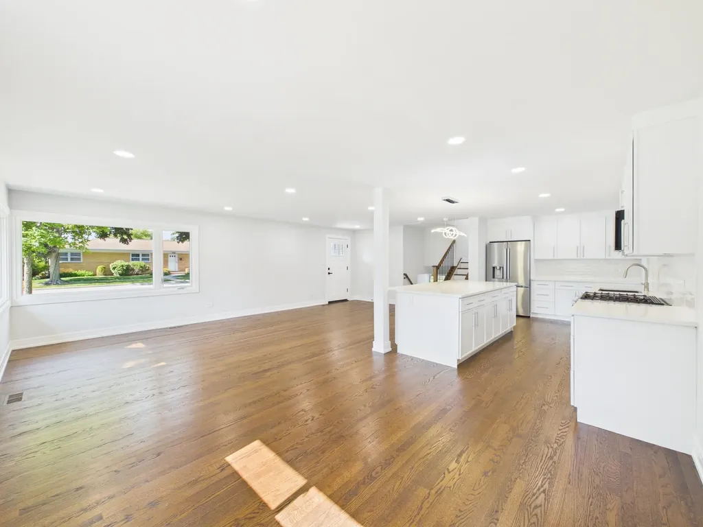 423 North Aldine Avenue Park Ridge IL 60068