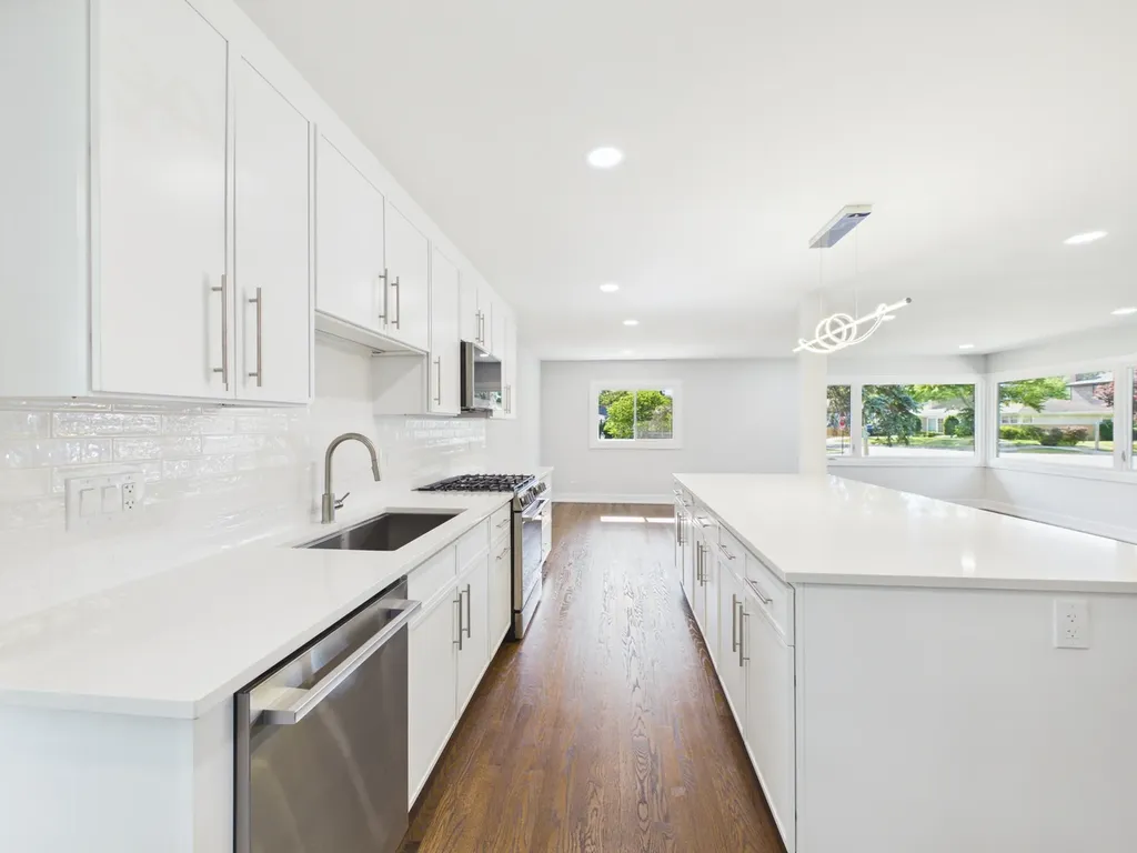 423 North Aldine Avenue Park Ridge IL 60068