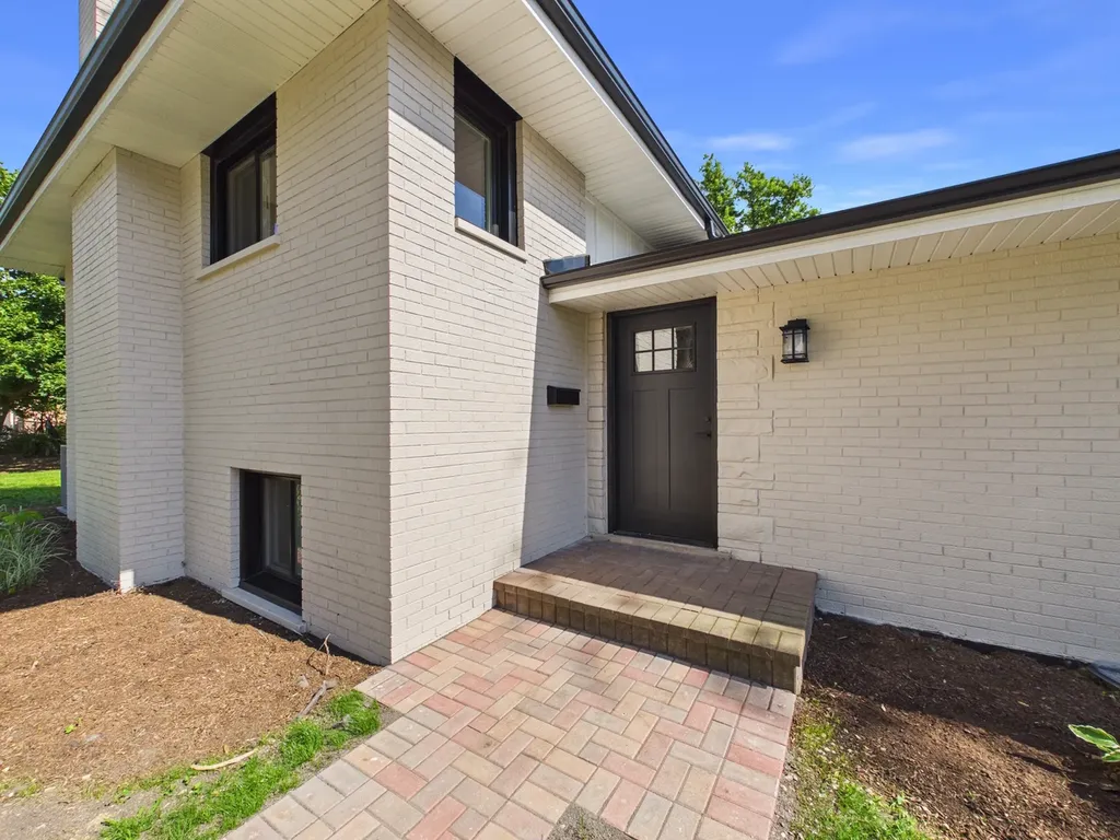 423 North Aldine Avenue Park Ridge IL 60068