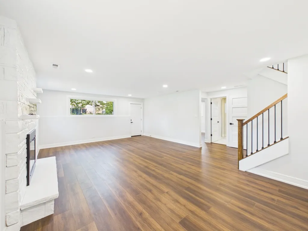 423 North Aldine Avenue Park Ridge IL 60068