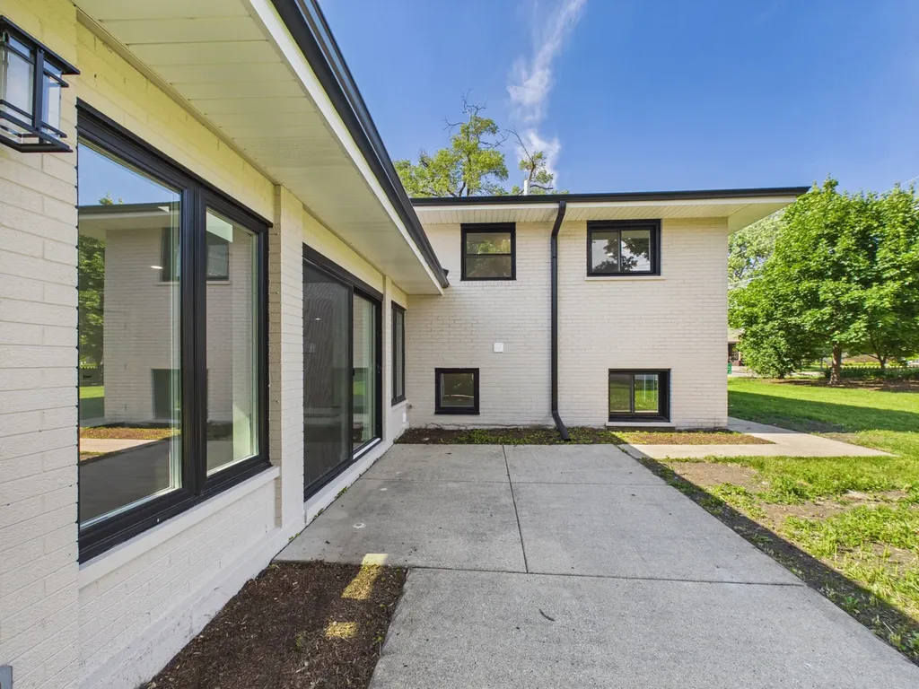 423 North Aldine Avenue Park Ridge IL 60068