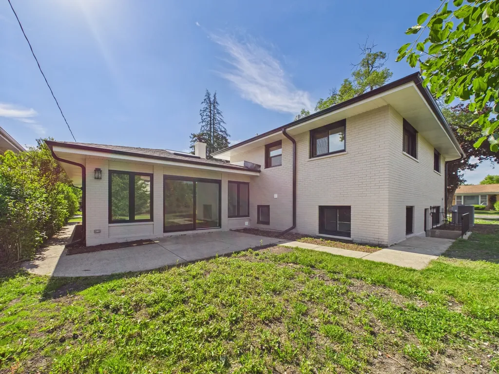 423 North Aldine Avenue Park Ridge IL 60068