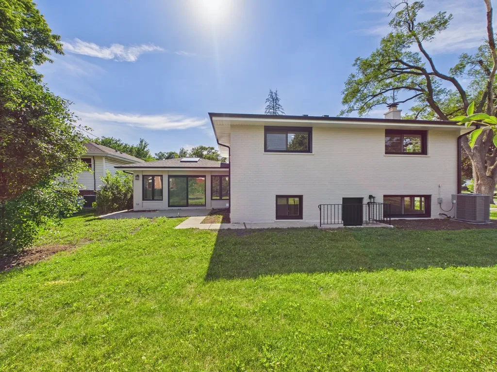 423 North Aldine Avenue Park Ridge IL 60068