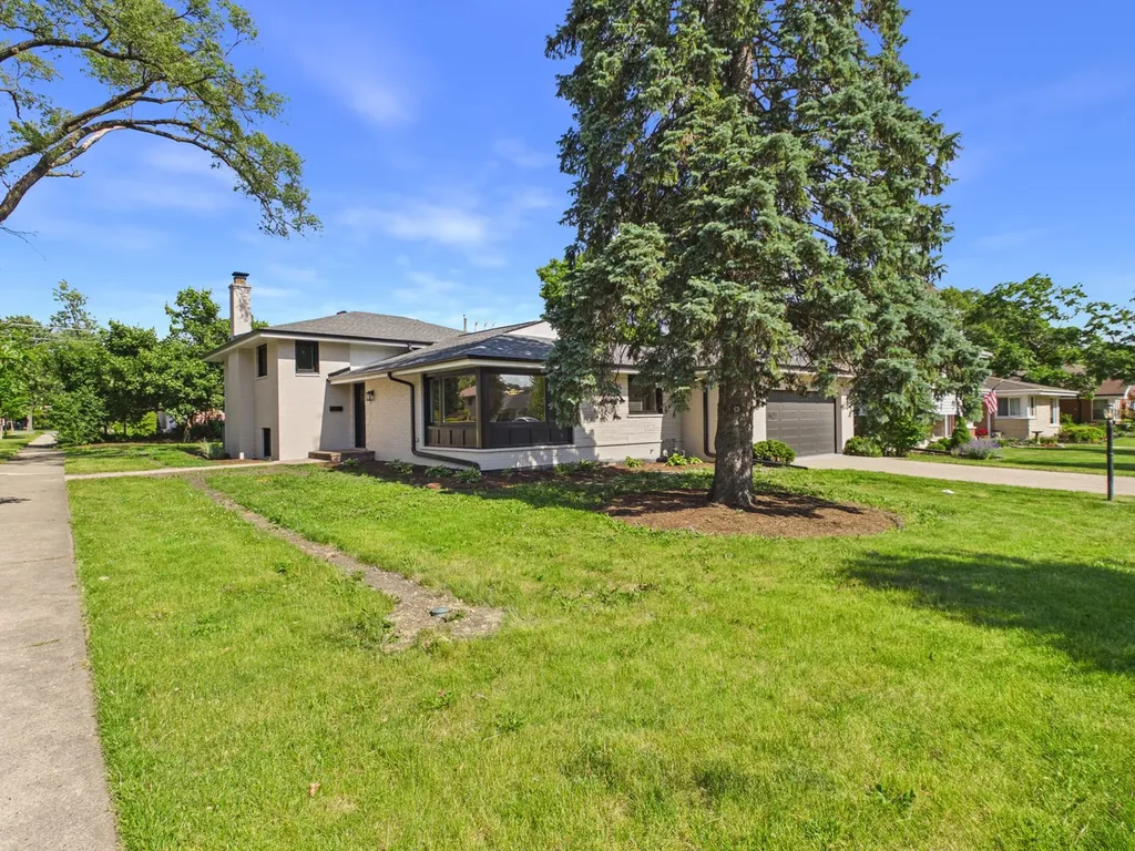 423 North Aldine Avenue Park Ridge IL 60068