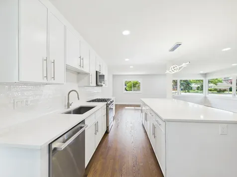 423 North Aldine Avenue Park Ridge IL 60068