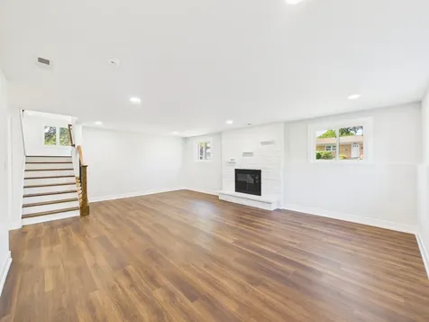423 North Aldine Avenue Park Ridge IL 60068