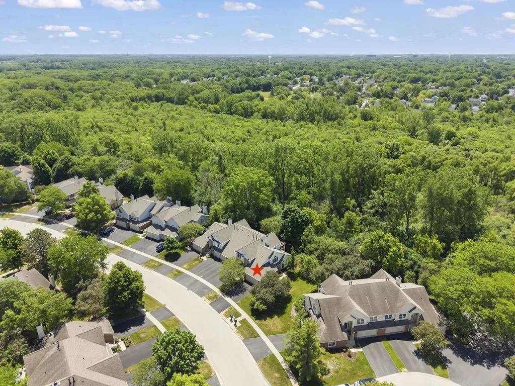 30W069 Penny Lane Warrenville IL 60555