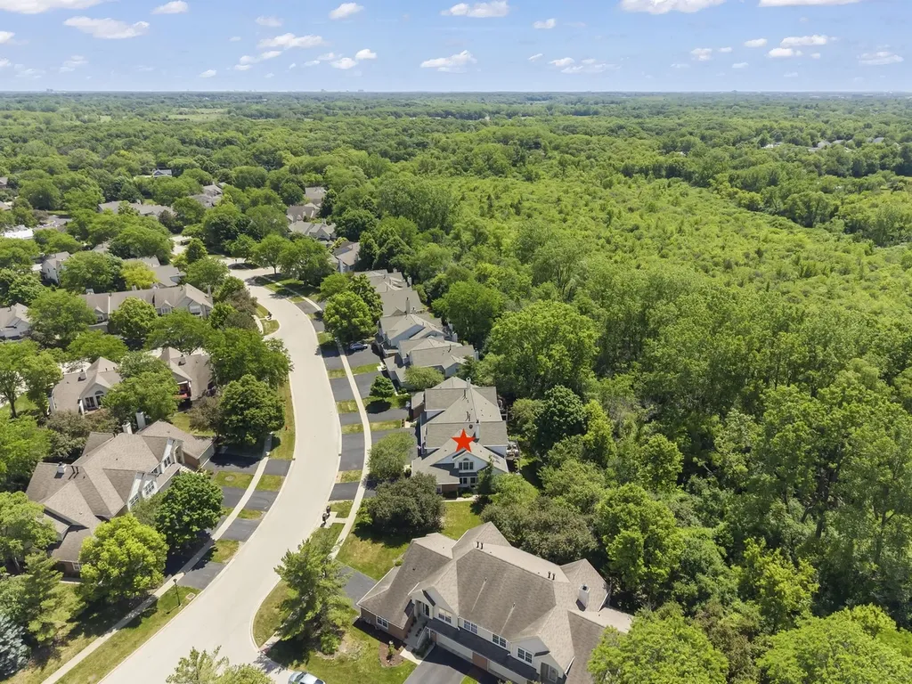 30W069 Penny Lane Warrenville IL 60555