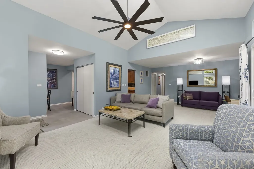 30W069 Penny Lane Warrenville IL 60555