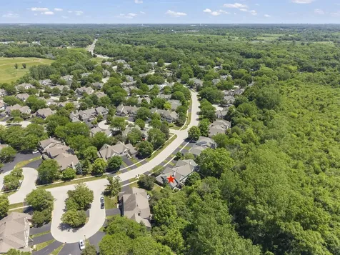 30W069 Penny Lane Warrenville IL 60555