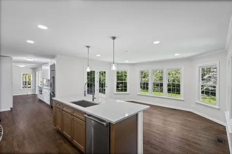 1150 Willow Lane Northbrook IL 60062