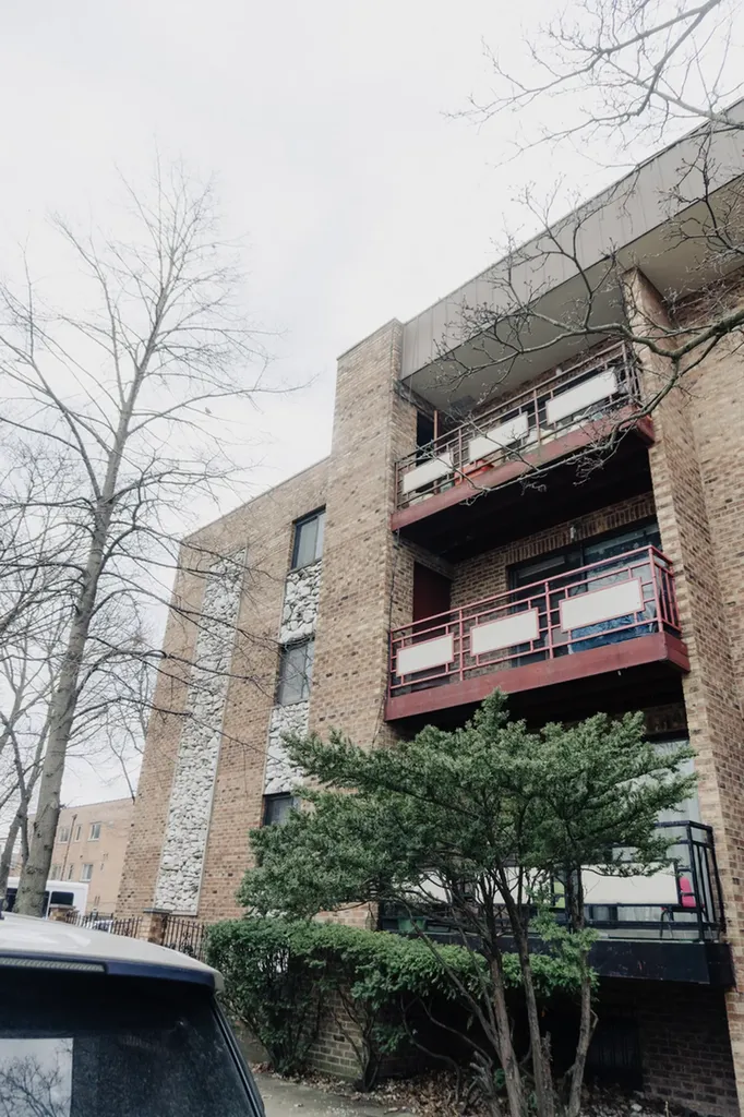 6034 North Wolcott Avenue Chicago IL 60660