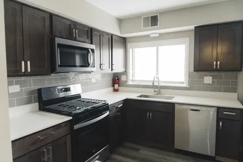 6034 North Wolcott Avenue Chicago IL 60660