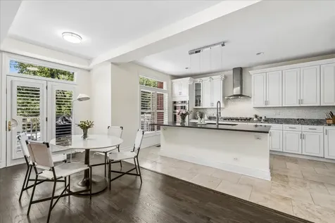 1863 Admiral Court Glenview IL 60026