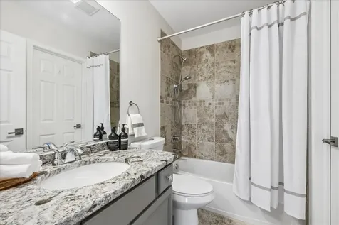 1863 Admiral Court Glenview IL 60026