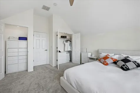 1863 Admiral Court Glenview IL 60026