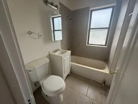 7351 North Damen Avenue Chicago IL 60645