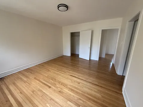 7351 North Damen Avenue Chicago IL 60645