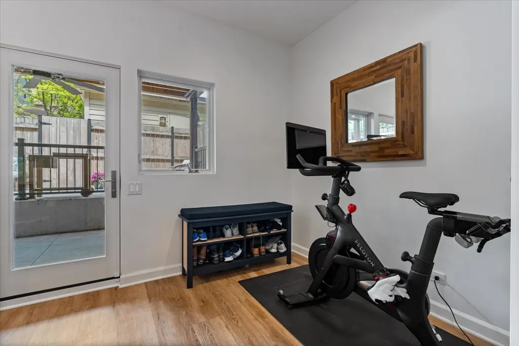 1350 West Wrightwood Avenue Chicago IL 60614