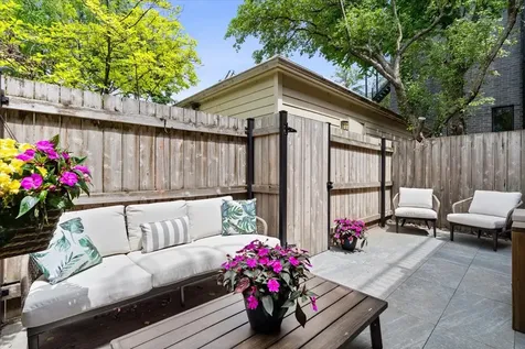 1350 West Wrightwood Avenue Chicago IL 60614