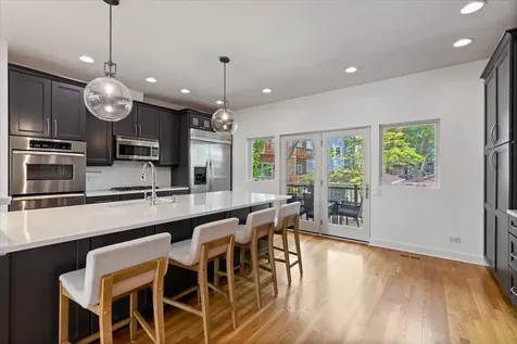 1350 West Wrightwood Avenue Chicago IL 60614