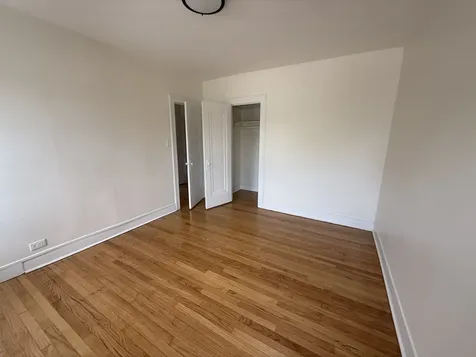 7351 North Damen Avenue Chicago IL 60645