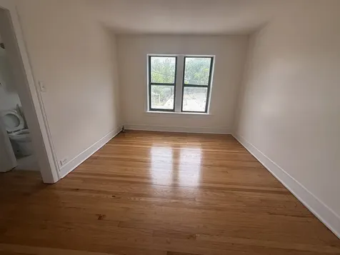 7351 North Damen Avenue Chicago IL 60645