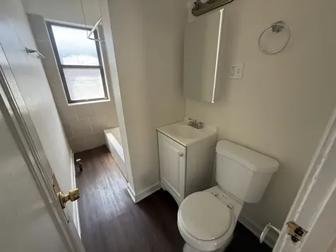 7351 North Damen Avenue Chicago IL 60645