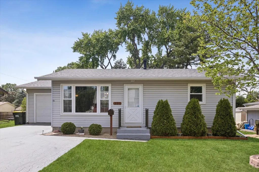 221 Koch Drive Genoa IL 60135