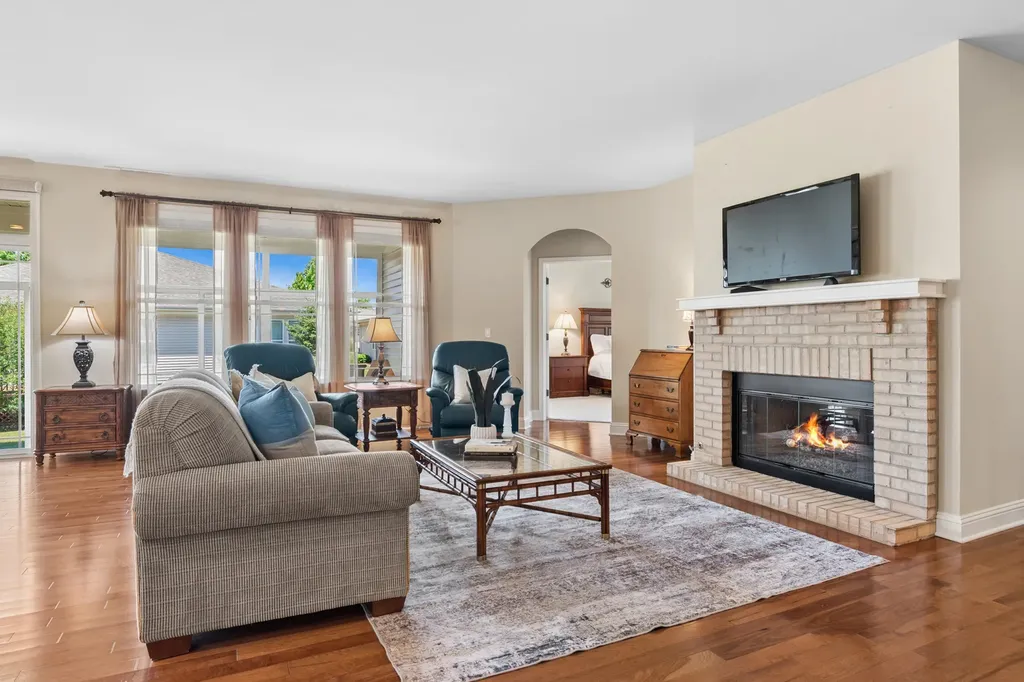 2807 Edgebrook Court Naperville IL 60564