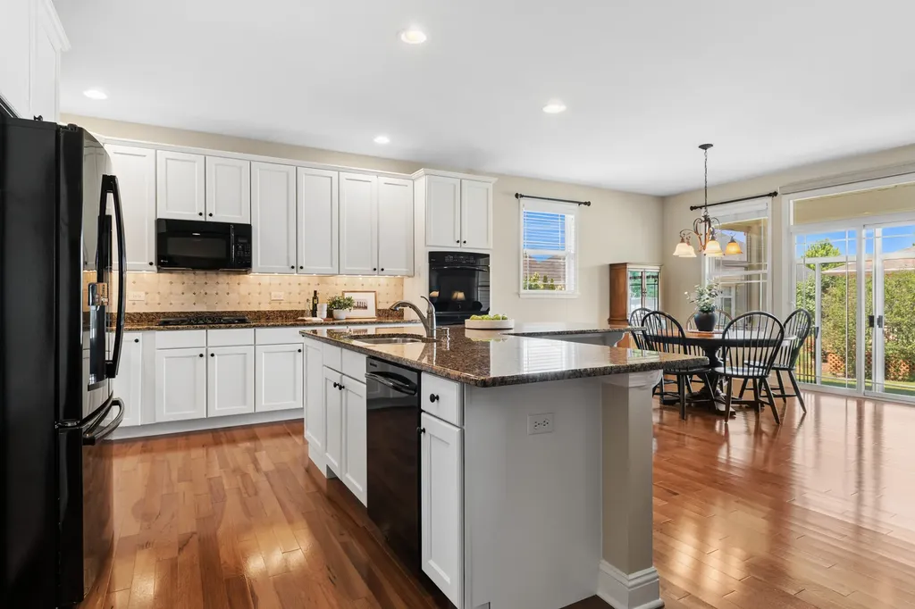2807 Edgebrook Court Naperville IL 60564