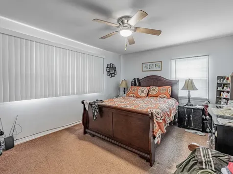 1045 Palace Street Aurora IL 60506