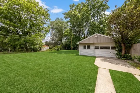 5140 West 80th Place Burbank IL 60459