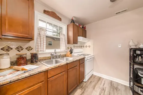 5140 West 80th Place Burbank IL 60459