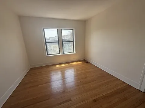 7351 North Damen Avenue Chicago IL 60645