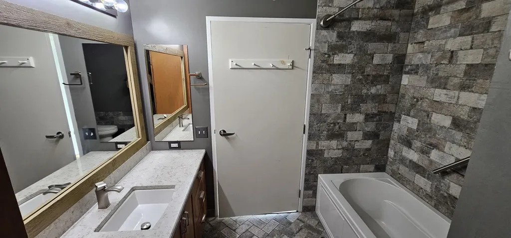 9655 Woods Drive Skokie IL 60077