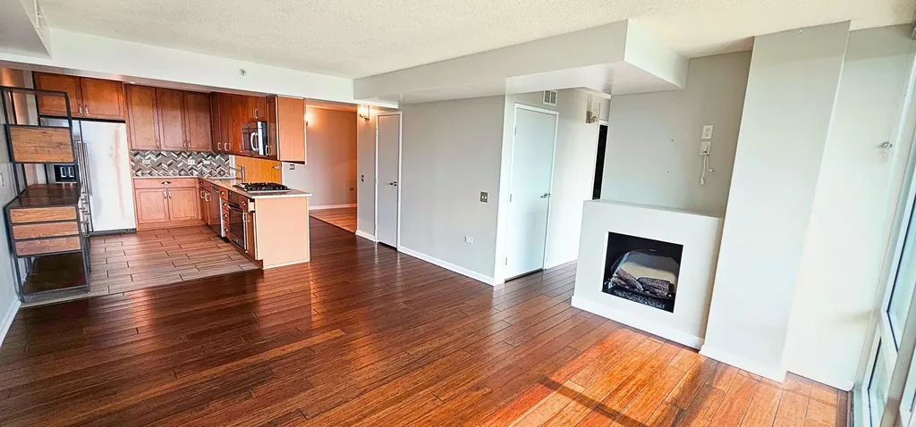 9655 Woods Drive Skokie IL 60077