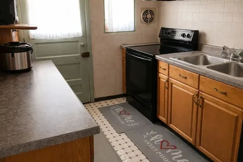 1706 West Jarvis Avenue Chicago IL 60626