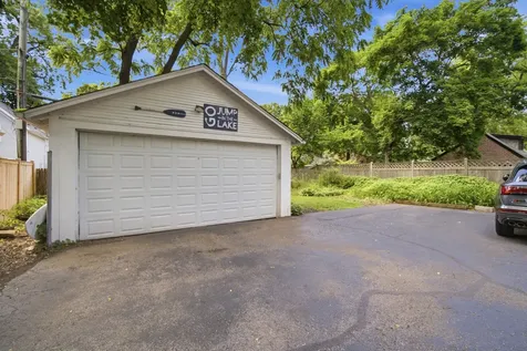 233 East Center Avenue Lake Bluff IL 60044