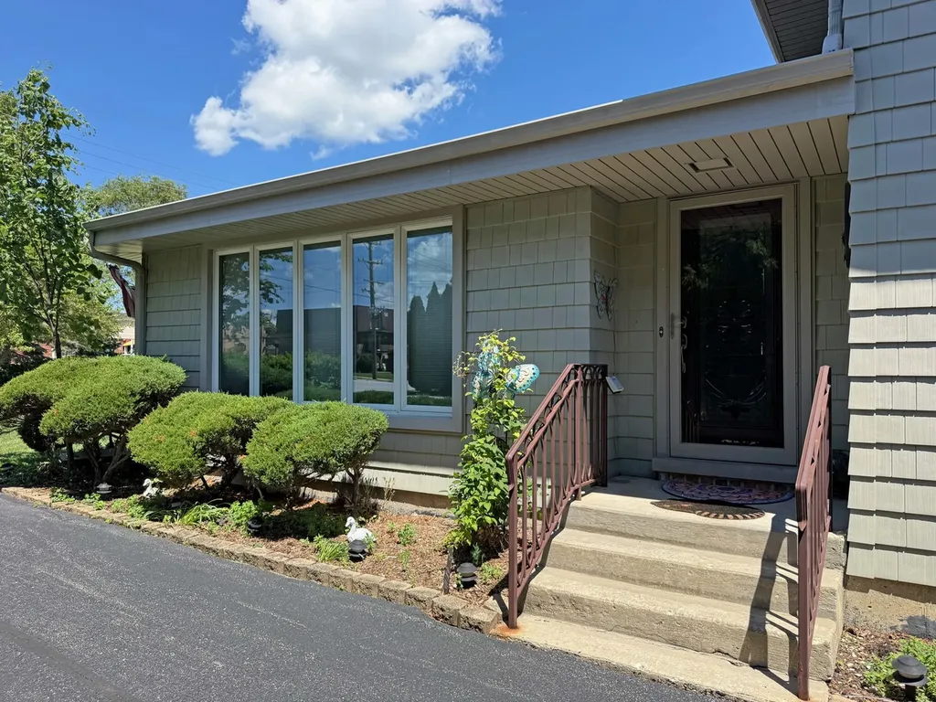 1406 Taft Avenue Wheaton IL 60189