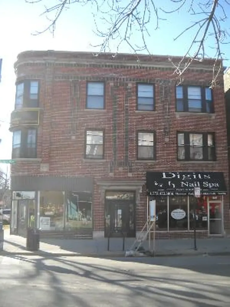 3700 North Southport Avenue Chicago IL 60613