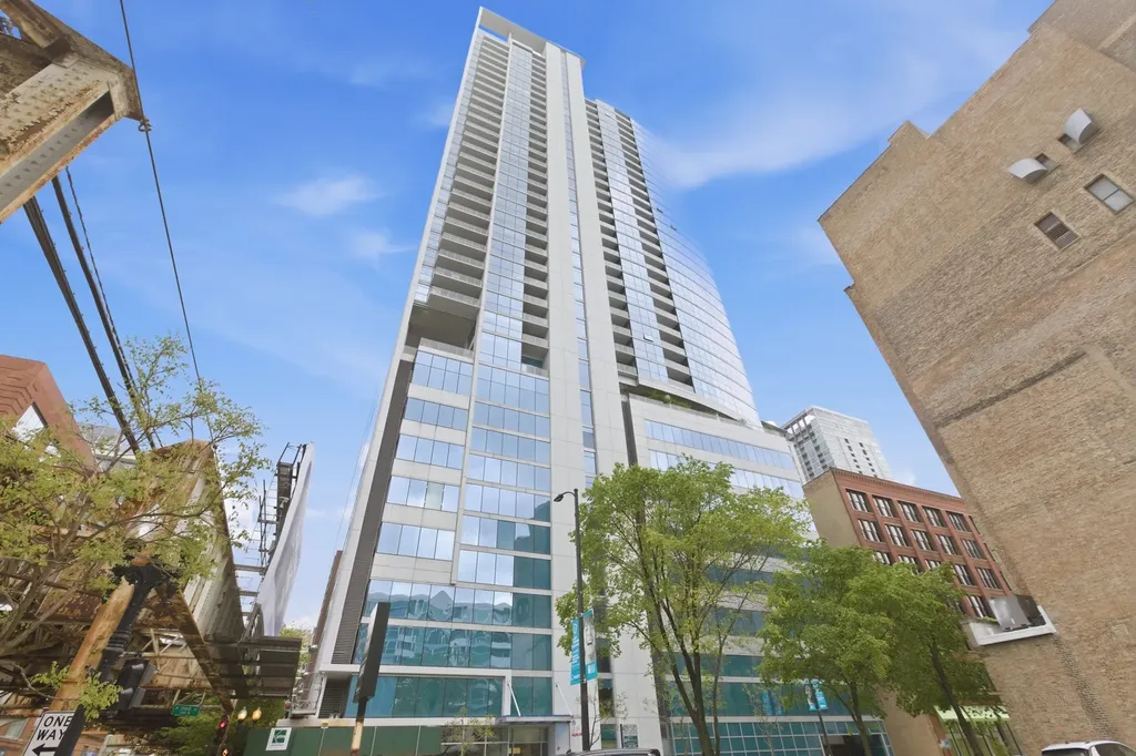 303 West Ohio Street Chicago IL 60654