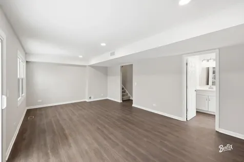 1005 Cooper Court Buffalo Grove IL 60089