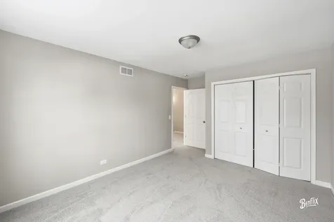 1005 Cooper Court Buffalo Grove IL 60089