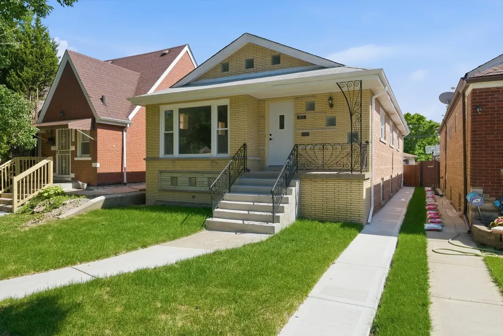 3907 West Marquette Road Chicago IL 60629