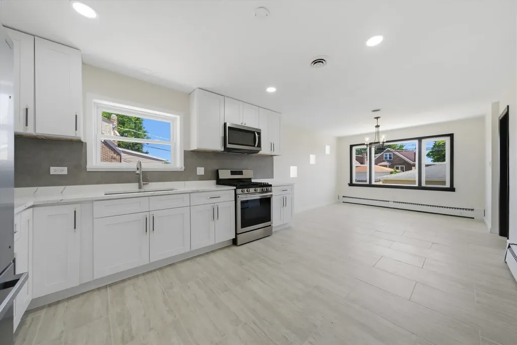 3907 West Marquette Road Chicago IL 60629