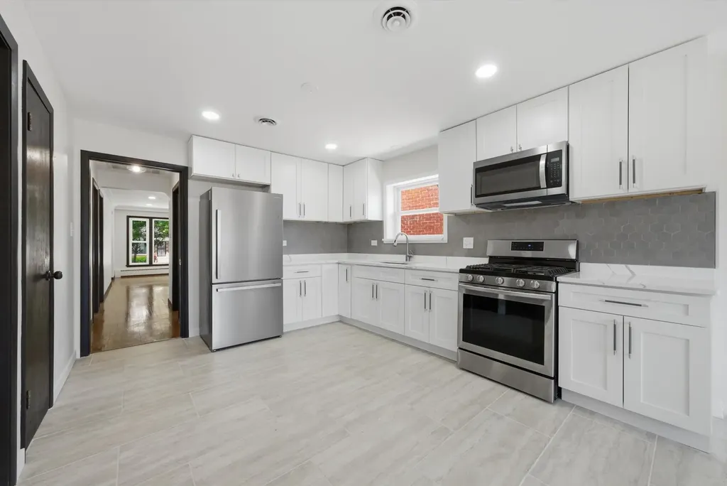 3907 West Marquette Road Chicago IL 60629