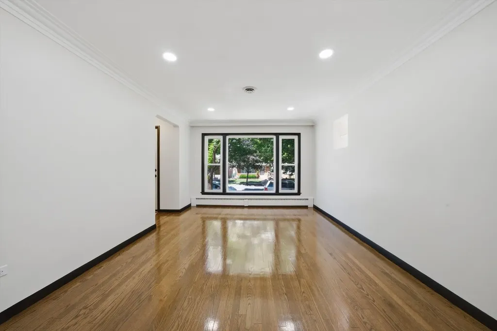 3907 West Marquette Road Chicago IL 60629