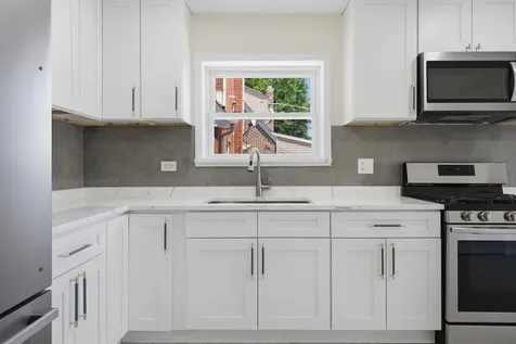 3907 West Marquette Road Chicago IL 60629