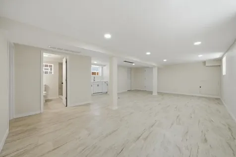 3907 West Marquette Road Chicago IL 60629